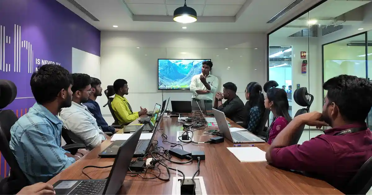 Offline Performance Marketing Executive Program - Learn Smarter